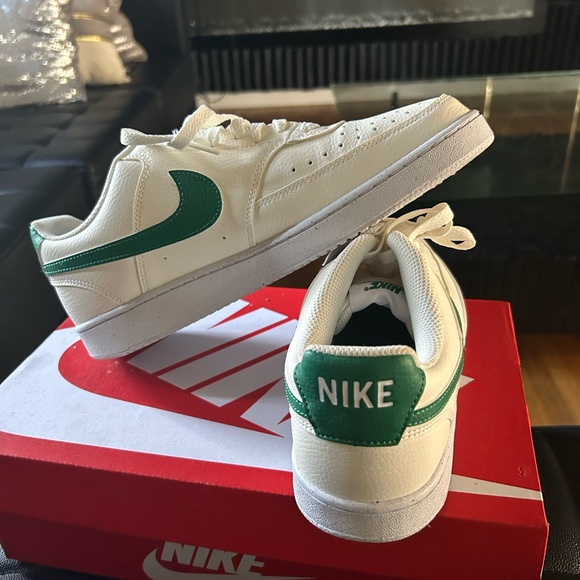 Nikes - Picture 4 of 6